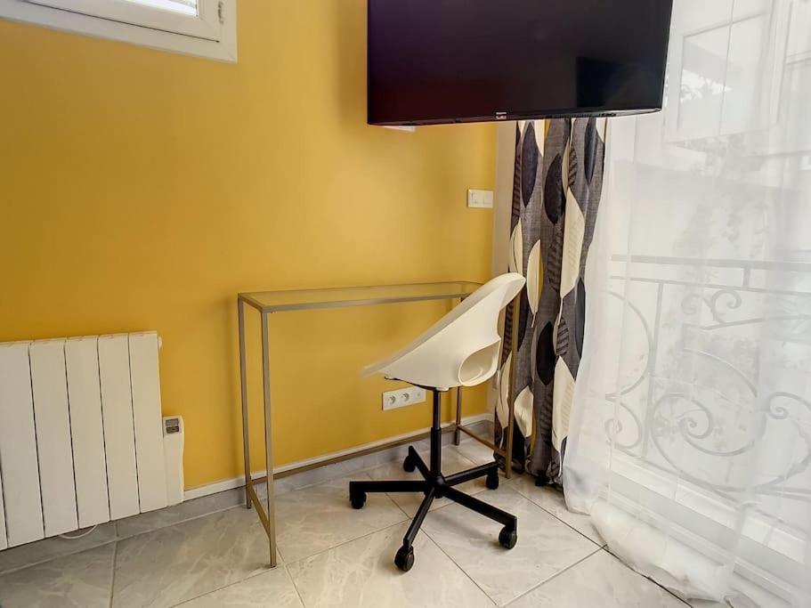 Superbe Studio Hyper Centre Tout Equipe Wifi Netflix 2Pers Амиен Екстериор снимка